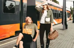 Igaunijas "Sēņu ekspresis": Dzelzceļa piedzīvojums bagātīgākajos mežos un sēņu izstādēs