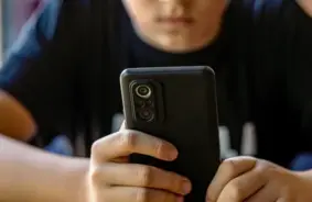 Ingūna Ebela: bērnu uzticības tālrunis ir "liekais fragments" sistēmā, kam nepieciešamas steidzamas pārmaiņas