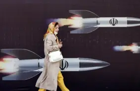 Irāna, ignorējot Izraēlas uzbrukumus, atjauno raķešu ražotnes