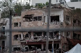 Izraēlas un Irānas konflikts: Ceturtā diena nes jaunus triecienus un pieaugošu upuru skaitu