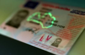 Jauno autovadītāju bums Latvijā: CSDD piecos mēnešos izsniedz par gandrīz 10% vairāk apliecību