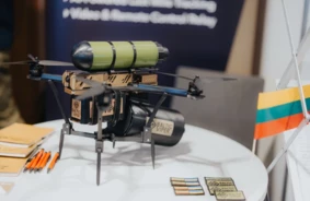 Jaunsardze Uzsāk Vēsturisku Iniciatīvu: Pirmā Dronu Operatoru Nometne Stiprinās Latvijas Nākotnes Aizsardzību Kuldīgas Novadā