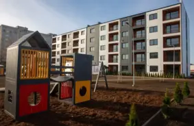 Jelgavā durvis vēris pirmais zemas īres maksas nams: liela interese un cerības piesaistīt jaunus speciālistus