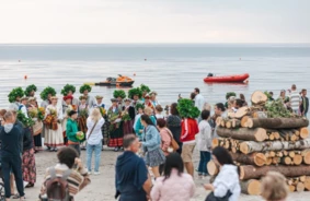 Jūrmala Aicina Svētīt Līgo Pie Jūras: Uguns, Mūzika un Mūžīgās Tradīcijas Vasaras Saulgriežos