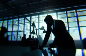 KNAB aiztur divus cilvēkus par sagatavošanos kukuļošanai ārvalstnieka labā