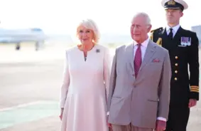 Kamillas ienākšana karaliskajā ģimenē: Vai „nevēlamās pamātes” tēls bija tikai mīts?