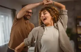 Kāpēc mīlestības vārdi dažkārt ir tik grūti izsakāmi?