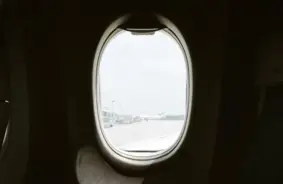 Kariņa lidojumu lieta nonāk tiesā; apsūdzēts tikai bijušais Valsts kancelejas vadītājs