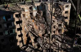 Krievijas Necilvēcīgie Uzbrukumi Ukrainai: Astoto Dzīvību Zaudējumi un Infrastruktūras Posts Vienā Naktī