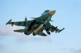 Krievijas iznīcinātāji pārkāpj Igaunijas gaisa telpu; Igaunija pieprasa NATO 4. panta konsultācijas