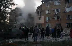 Krievijas uzbrukums Kijivai: Astoņi nogalinātie, desmitiem ievainoto, tostarp bērni