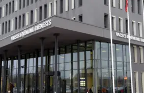 Kritiskie Traucējumi EMDAS Sistēmā Bloķē Muitas Darbu: Neziņa un Sekas Piegādes Ķēdēs