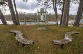 Lagzdienas pilskalns Ventspils novadā atklāj satriecošas senatnes liecības: 137 unikāli atradumi vēsta par Kurzemes vēsturi