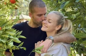 Latviešu supermodele Ginta Lapiņa sveikusi pasaulē savu otro dēlu, piepildot ģimenes laimes stāstu