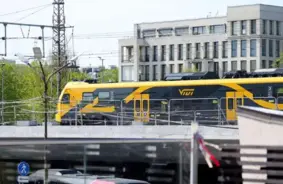 Latvija Sper Vēsturisku Soli Dzelzceļa Modernizācijā: Bateriju Elektrovilcieni Savienos Daugavpili un Cēsis