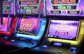 Latvijā turpina kristies klātienes azartspēļu ieņēmumi, paverot ceļu digitālajai dominancei