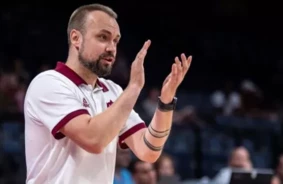 Latvijas U-18 izlases varoņdarbs: Traumatēts spēlētājs atsakās doties uz slimnīcu, ceļš uz Eiropas čempionāta pusfinālu ar sirdi un raksturu