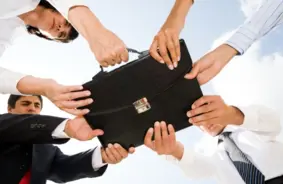 Latvijas ierēdņi saskaras ar ideju izsīkumu birokrātijas apkarošanā: vai gaidāms svaigs skatījums?