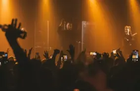 Latvijas popmūzikas leģendas "A-Europa" vasaras koncerttūre: enerģija, hiti un jaunumi visā Latvijā