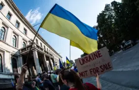 Latvijas vēstnieks Ukrainā: Grūtie lēmumi par valsts likteni jāpieņem pašiem ukraiņiem