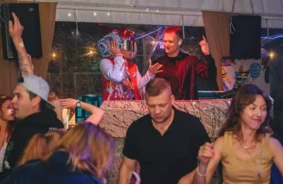 Liepājas pludmale atdzīvojas: "Summer Sound 2025" gaidas iesilda lustīga ballīte