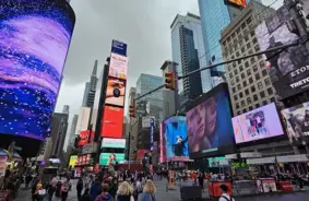 Lietainā Ņujorka: kad megapole atklāj savus intīmākos čukstus un negaidītus stāstus