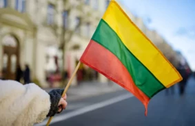 Lietuva izsaka skarbu protestu Minskai par drona pārkāpumu gaisa telpā – situācija ir nopietna