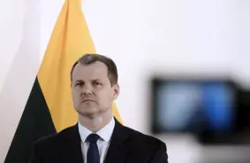 Lietuvas Premjerministra Palucka Asā Kritika pret Žurnālistu Pētījumu: Caurspīdīguma Izaicinājumi un Tiesībsargājošo Iestāžu Aktivizēšanās