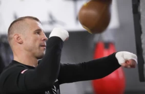 Mairis Briedis atklāj rūgto patiesību: Džeiks Pols atteicās, jo ar latviešu bokseri "nevar sarunāt"