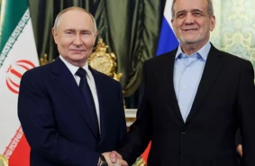 Maskavas un Teherānas Alianse Pēc ASV Triecieniem: Zelenskis Brīdina "Ajatollu Putinu" par Likteni