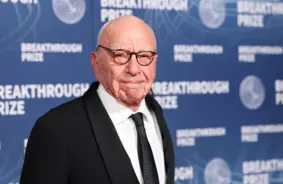 Mērdoka ģimenes saga atrisināta: Miljardus vērtās mediju impērijas nākotne skaidra