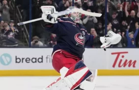 Merzļikina Dilemma: "Blue Jackets" Apskatnieks Apstiprina Vārtsarga Neaizmaināmību Līguma Svara Dēļ