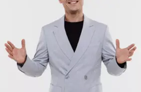 Mikus Abaroniņš atklāj vasaru sirdī: Singls "Vasara" iezīmē jaunu solo ceļa sākumu