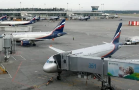 Milzīgs kiberuzbrukums paralizē “Aeroflot” sistēmas, atceļot desmitiem reisu