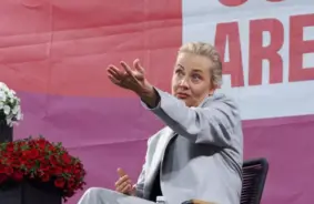 Navaļnaja aicina Putinu un Trampu vienoties par politieslodzīto atbrīvošanu