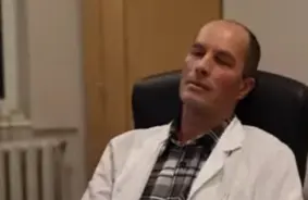 Neirologs Leonīds Višķers atsāk praksi, neskatoties uz kriminālprocesu un tiesu