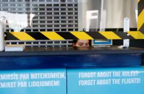 Neplānota dīkstāve Viļņas lidostā: Gaisa telpu uz laiku slēdz nezināmu balonu dēļ