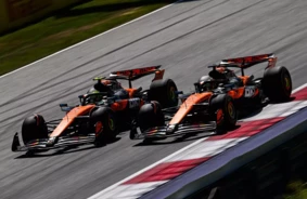 Norisa Triumfs un Verstapena Drāma: “McLaren” Valda Austrijas F-1 Grand Prix