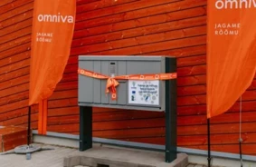 Omniva atver durvis koplietošanas pakomātiem: revolūcija piegādēs Baltijā