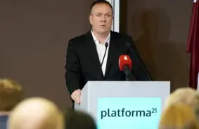 Partija "Platforma 21" piedāvā kustībai "Bez partijām" izmantot sevi kā platformu