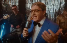 «Pasaulīte» Jaunās Skaņās: Žoržs Siksna, Ozols un “Very Cool People” Saviļņo Mežaparku un Iedvesmo Paaudzes