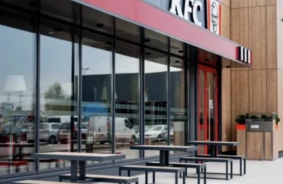 Pērkons Dānijā: KFC slēdz visus restorānus pēc šokējošiem higiēnas pārkāpumiem un krāpšanās ar derīguma termiņiem