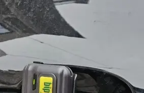 Pie ebreju biedrības "JEWNITED.LV" automašīnas atrasta ierīce; biedrība uzskata, ka tie ir terora draudi