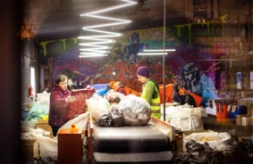Precious Plastic: Vai atvērtā koda tehnoloģijas spēs izglābt plastmasas pārstrādi?