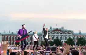 Privātīpašnieki aicināti risināt stāvvietu krīzi pirms "Prāta Vētras" koncerta Jelgavā