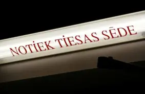 Prokuratūra meklē palīgus: 2300 eiro alga, plašas karjeras iespējas visā Latvijā