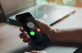 Prokurore paraugstundē atmasko un palīdz aizturēt telefonkrāpnieku