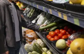 Revolūcija Lietuvas mazumtirdzniecībā: ambiciozais zemo cenu tīkls «Litas» sāk darbu Viļņā