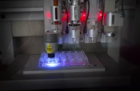 Revolūcija vēža pētījumos: Makgila universitātes zinātnieki 3D-drukā audzējus precīzākai ārstēšanai