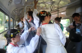 Rīga Atver Durvis Lielajiem Svētkiem: Speciālā Sabiedriskā Transporta Biļete Jauniešu Dziesmu un Deju Svētkiem Jau No Šodienas!